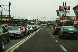 Verkehr bei der Shopping City Süd