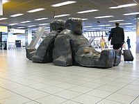 Sitting Men (2000), Schiphol