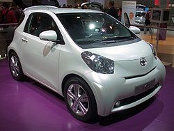 Versión de producción del Toyota iQ