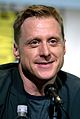 Alan Tudyk interpreta Mr. Nobody