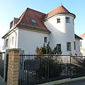 Einfamilienhaus (und Garage)