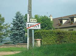 Skyline of Euilly-et-Lombut