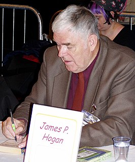 James P. Hogan op de 63ste World Science Fiction Convention in Glasgow in augustus 2005