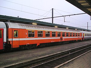 Livrée C1 européenne ici sur une voiture I10 de la SNCB.