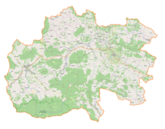 Mapa konturowa powiatu limanowskiego, po lewej nieco u góry znajduje się punkt z opisem „Stacja Narciarska Kasina”