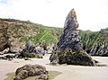 Les falaises entre la plage du Ris et celle de Trezmalaouen (vues de la plage découvrant seulement à marée basse) 10.