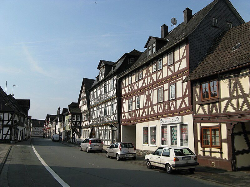 File:LeunLimburgerStrasse.JPG