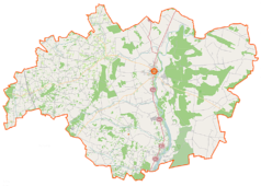 Mapa konturowa powiatu pułtuskiego, blisko centrum u góry znajduje się punkt z opisem „Kościół świętych Apostołów Piotra i Pawła”