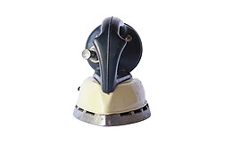 Paraffin pressure domestic iron (front view).jpg