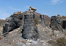 Erosion of Volcanic Layers Lanzarote 01.JPG