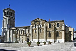 Cathédrale Saint-Apollinaire, Valence