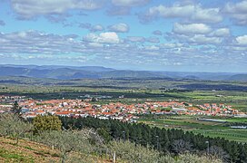 Figueira de Castelo Rodrigo (28387291086) exposed.jpg