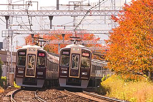 9300系による特急 （西向日駅付近 2020年11月）