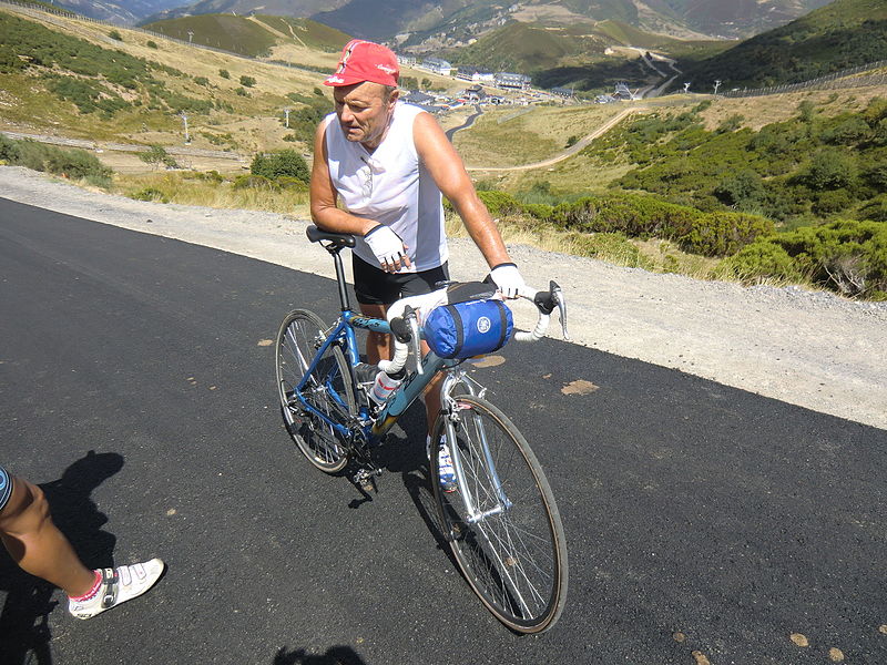 File:Etapa Cicloturista Vuelta 2012 047.JPG