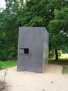 Denkmal fuer verfolgte Homosexuelle Berlin2.jpg