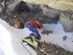 Body of climber on Mount Everest