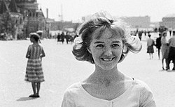 Elina Salo Moskovan elo­kuva­juhlilla Punaisella torilla vuonna 1961.