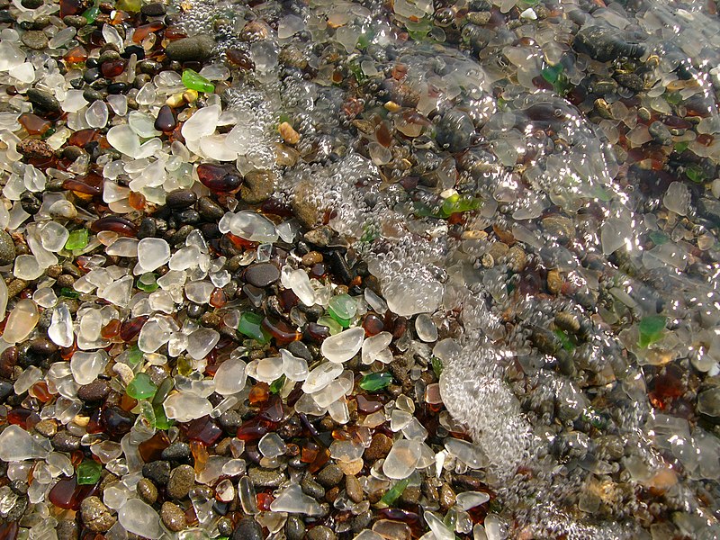 File:Glass Beach Fort Bragg 2.jpg