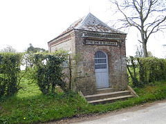 Chapelle Notre-Dame, en bord de route.