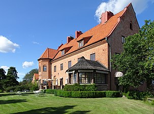 Villa Högberga Lidingös största privata villa uppförd på 1910-talet av Klas Fåhraeus, numera konferensgård. Foto från 2021.