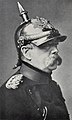 11. Otto von Bismarck, de IJzeren Kanselier, met zijn walrussnor en een Pickelhaube op het hoofd