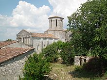 Ang Simbahan sa Saint-Pierre sa échebrubion