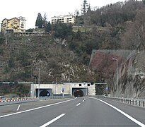 Vue de l'entrée du tunnel.