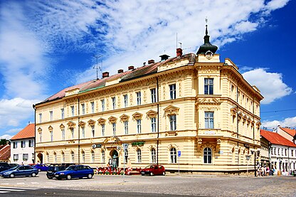 Immeuble Besední sur la place Tesař.