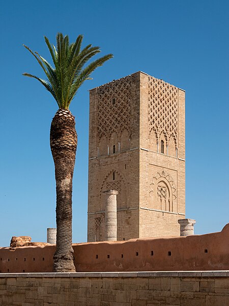 File:Hassan Tower, Rabat (صومعة حسان).jpg