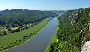 Walungan Elbe (Labe) di Saxon Switzerland, Jérman