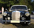 Mercedes-Benz 220 S.