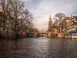 Reesluis met op de achtergrond de Westertoren, januari 2014