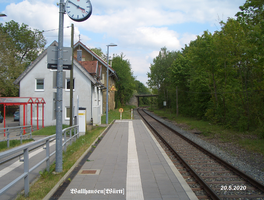 Haltepunkt mit dem 2013 errichteten Bahnsteig