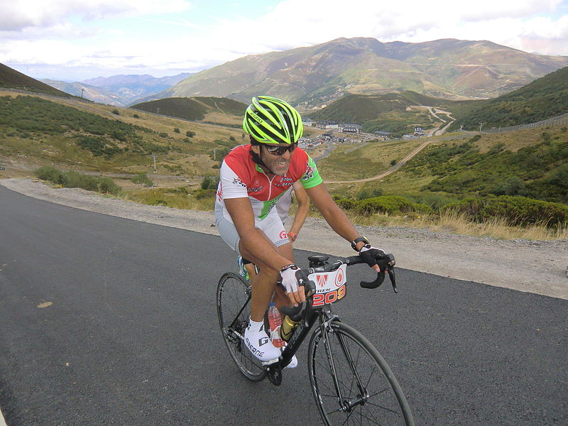 File:Etapa Cicloturista Vuelta 2012 083.JPG