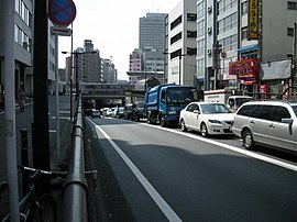 都道池袋架道橋（通称・びっくりガード）