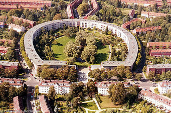 Bruno Taut et Martin Wagner, Cité du fer à cheval, Britz, 1928