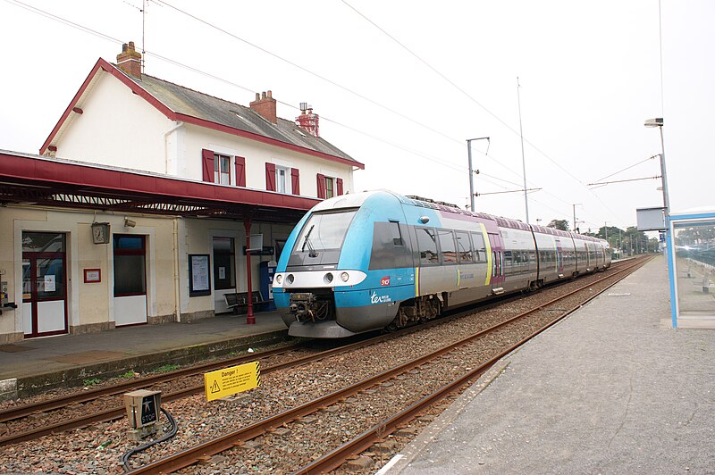 File:Gare-Pornichet-2014 05.JPG