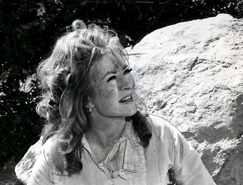 File:Amanda Blake Miss Kitty Gunsmoke 1970.JPG