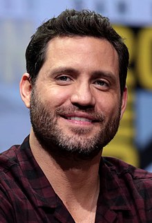 Édgar Ramírez at the 2017 San Diego Comic-Con International in San Diego, California