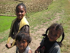 Malagasy Children (3955532212).jpg