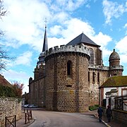 圣伯多禄教堂（法语：Église Saint-Pierre de Toucy）