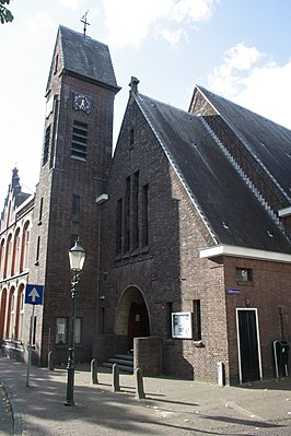 Het kerkgebouw op 't Zand.