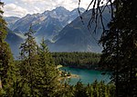 El lago Arnisee, en el Cantón de Uri, Suiza