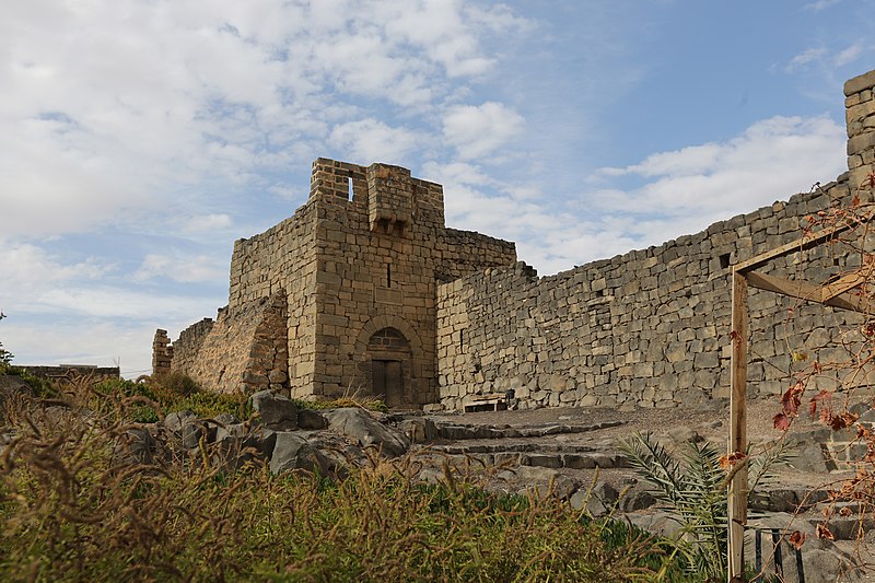 File:Qasr Azraq (Outer View).jpg