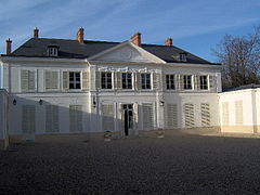 A fachada Leste do château de Villiers.