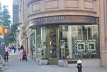 The original main entrance at the corner of Madison Avenue and 66th Street. It is now a storefront for the jeweler Fred Leighton.