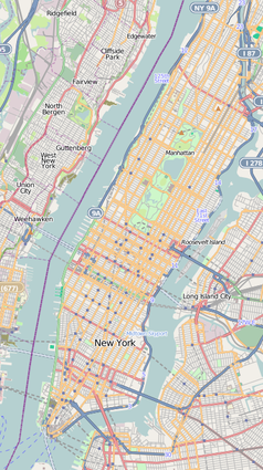 Mapa konturowa Manhattanu, na dole po lewej znajduje się punkt z opisem „American Express”