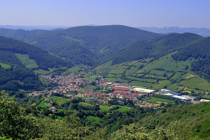 Leitzako ikuspegia Baztarla menditik. 2016ko uztailaren 10a.