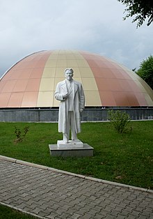 В парке у Хабаровского краевого музея им. Н. И. Гродекова