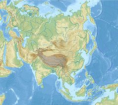 Mapa konturowa Azji, po lewej znajduje się punkt z opisem „Kara-kum”